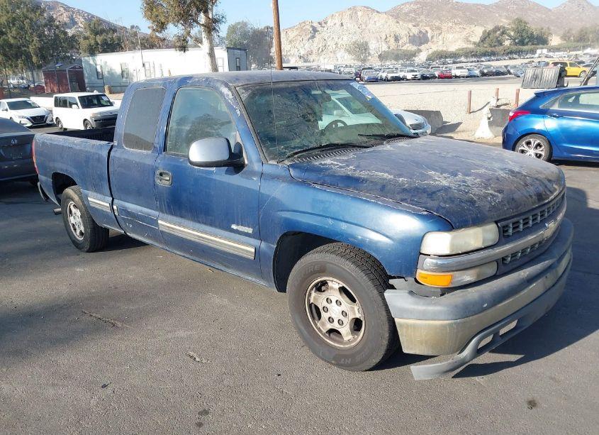 2001 Chevrolet Silverado 1500 LS (VIN 2GCEC19T311172738) main photo