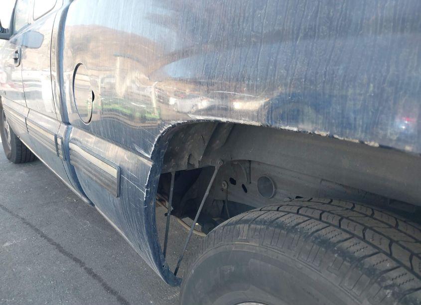 Photo 12 of 2001 Chevrolet Silverado 1500 LS (VIN 2GCEC19T311172738)