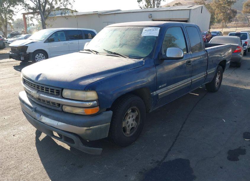 Photo 2 of 2001 Chevrolet Silverado 1500 LS (VIN 2GCEC19T311172738)