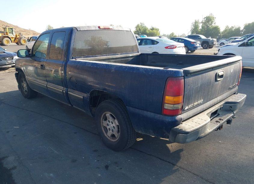 Photo 3 of 2001 Chevrolet Silverado 1500 LS (VIN 2GCEC19T311172738)
