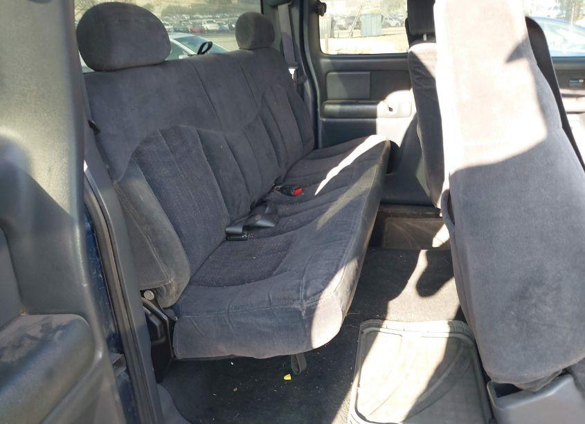 Photo 8 of 2001 Chevrolet Silverado 1500 LS (VIN 2GCEC19T311172738)