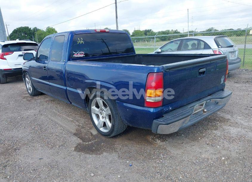 Photo 3 of 2001 Chevrolet Silverado 1500 LS (VIN 2GCEC19T311265131)