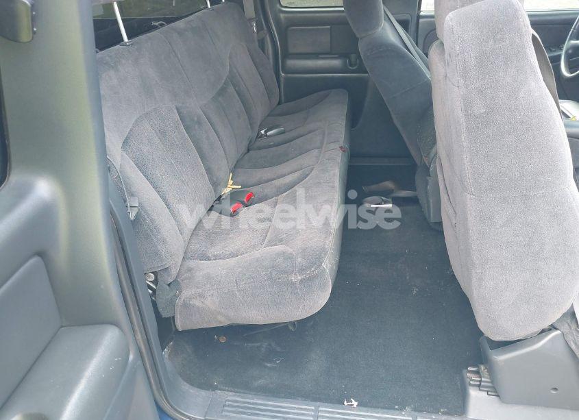 Photo 8 of 2001 Chevrolet Silverado 1500 LS (VIN 2GCEC19T311265131)