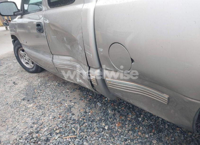 Photo 12 of 2001 Chevrolet Silverado 1500 LS (VIN 2GCEC19T311407574)