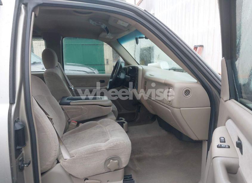 Photo 5 of 2001 Chevrolet Silverado 1500 LS (VIN 2GCEC19T311407574)