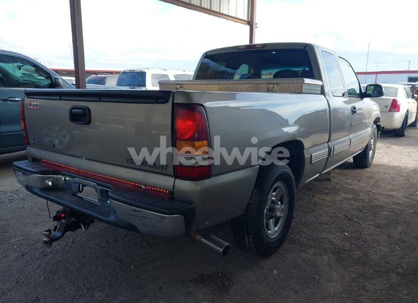 Photo 4 of 2002 Chevrolet Silverado 1500 LS (VIN 2GCEC19T321168710)