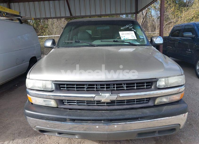 Photo 6 of 2002 Chevrolet Silverado 1500 LS (VIN 2GCEC19T321168710)