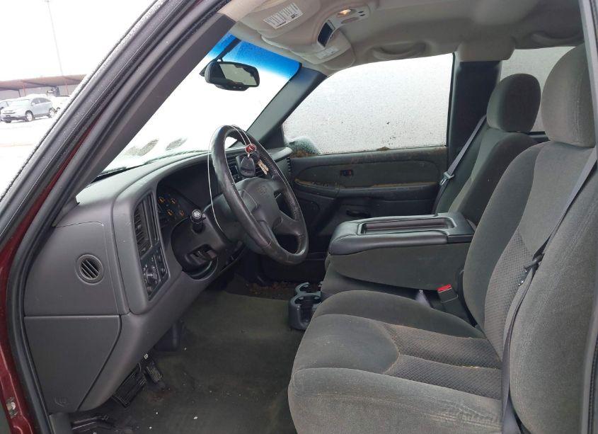 Photo 5 of 2003 Chevrolet Silverado 1500 LS (VIN 2GCEC19T331393968)