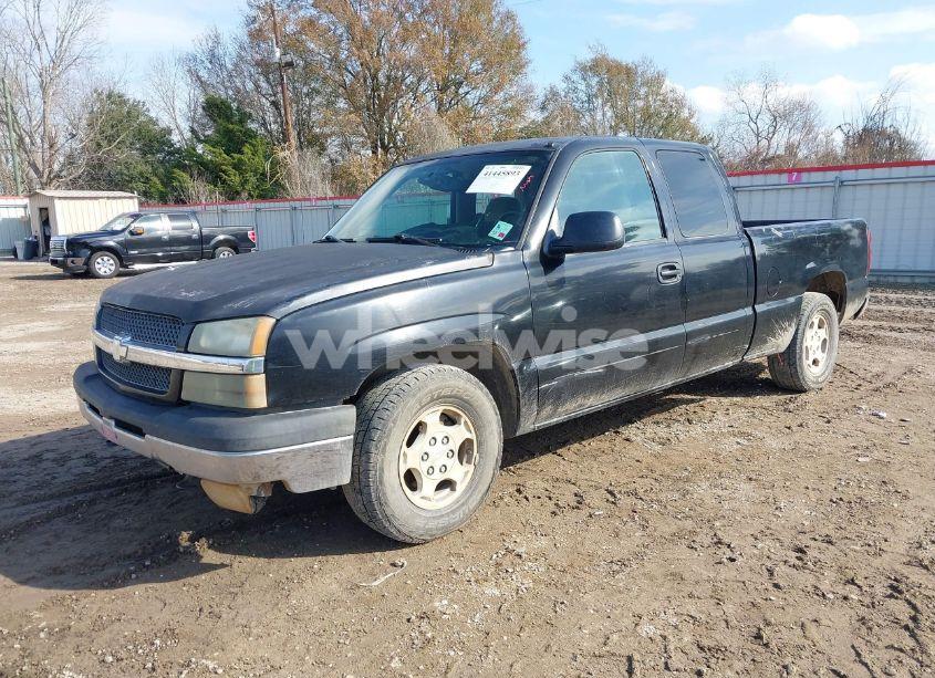 Photo 2 of 2004 Chevrolet Silverado 1500 LS (VIN 2GCEC19T341282029)