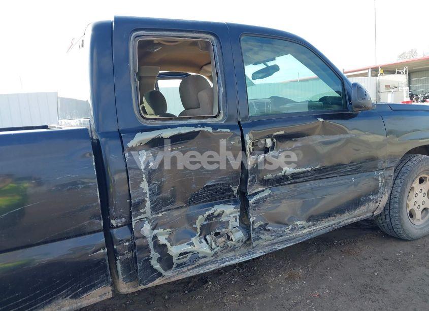 Photo 6 of 2004 Chevrolet Silverado 1500 LS (VIN 2GCEC19T341282029)