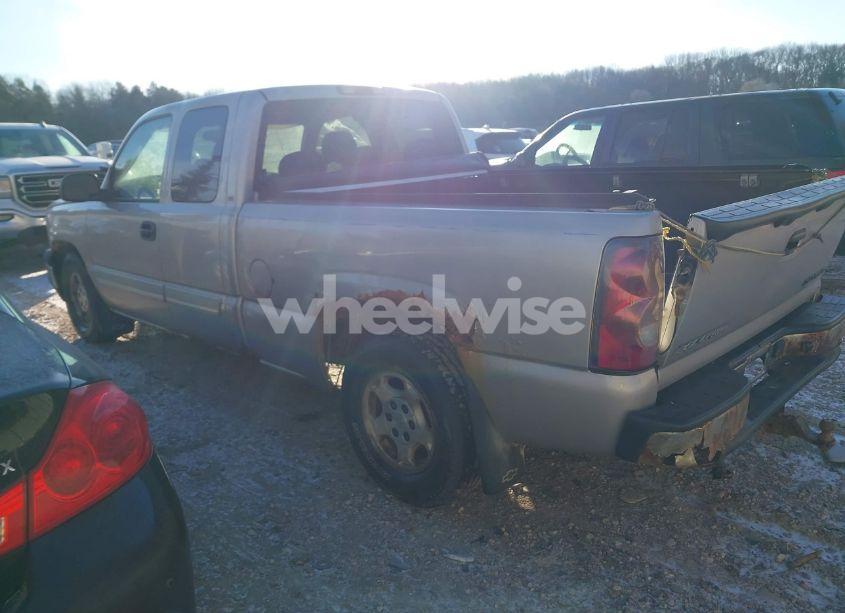 Photo 3 of 2004 Chevrolet Silverado 1500 LS (VIN 2GCEC19T341295573)