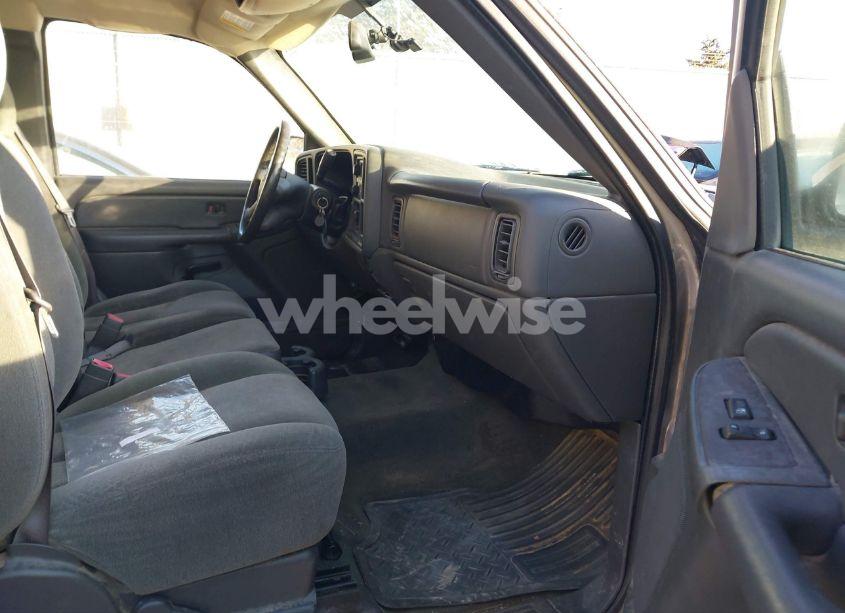 Photo 5 of 2004 Chevrolet Silverado 1500 LS (VIN 2GCEC19T341295573)