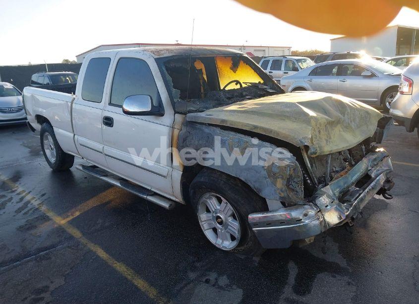 2004 Chevrolet Silverado 1500 LS (VIN 2GCEC19T341329835) main photo