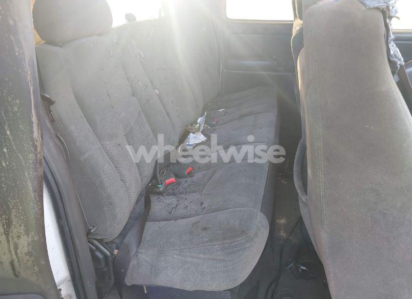 Photo 8 of 2004 Chevrolet Silverado 1500 LS (VIN 2GCEC19T341329835)