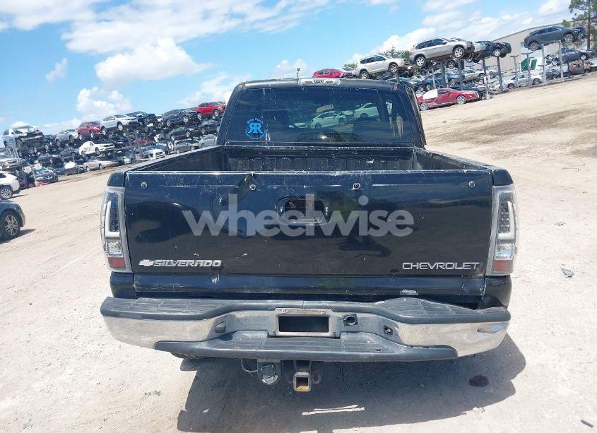 Photo 16 of 2005 Chevrolet Silverado 1500 LS (VIN 2GCEC19T351295848)