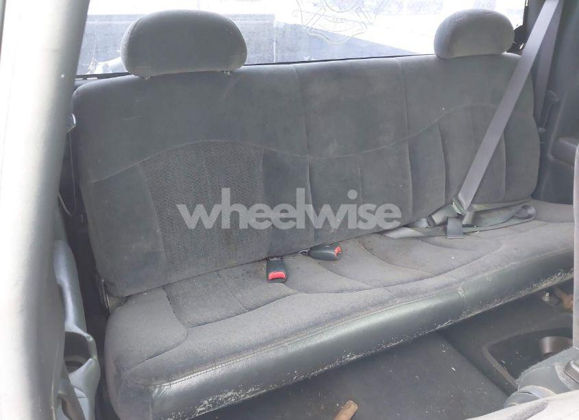 Photo 8 of 2000 Chevrolet Silverado 1500 LS (VIN 2GCEC19T3Y1220961)