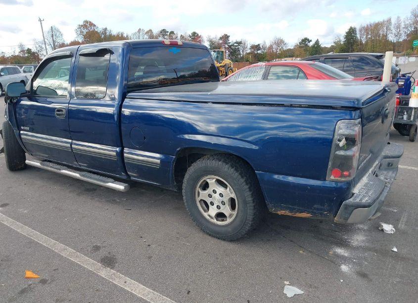 Photo 3 of 2000 Chevrolet Silverado 1500 LS (VIN 2GCEC19T3Y1239896)