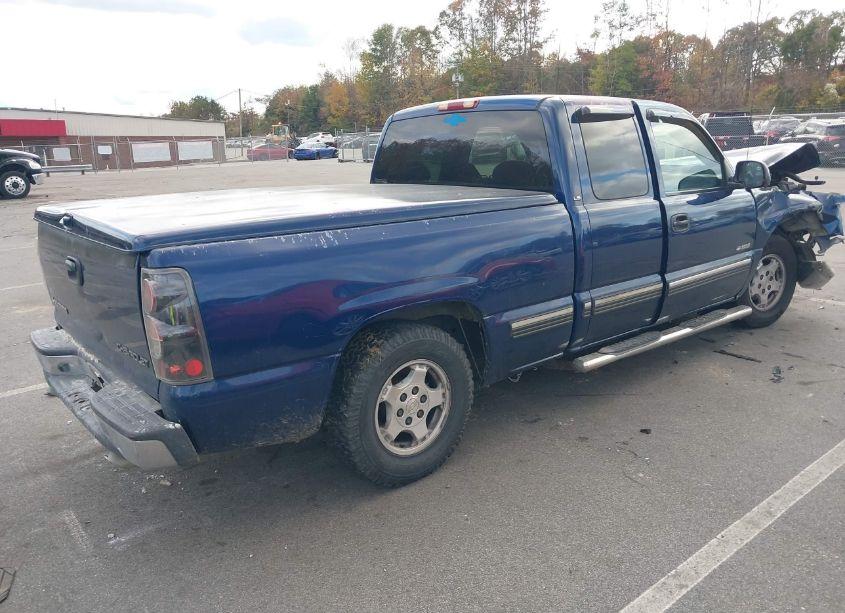 Photo 4 of 2000 Chevrolet Silverado 1500 LS (VIN 2GCEC19T3Y1239896)