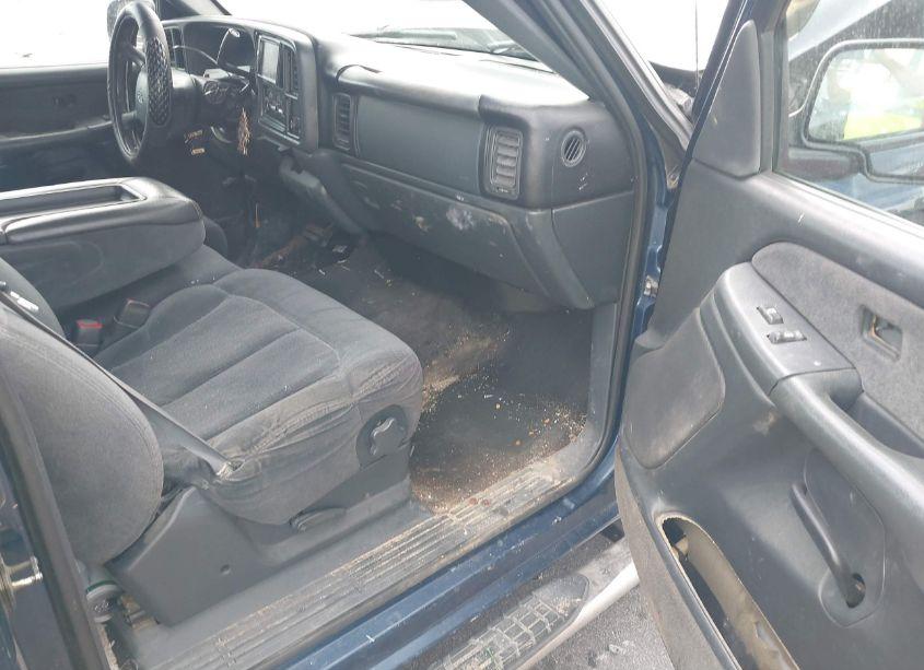 Photo 5 of 2000 Chevrolet Silverado 1500 LS (VIN 2GCEC19T3Y1239896)