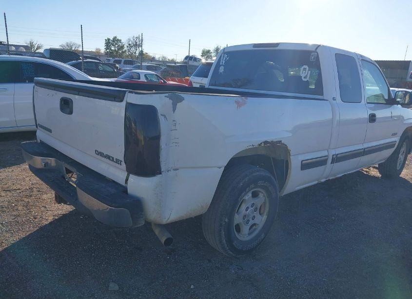Photo 4 of 2000 Chevrolet Silverado 1500 LS (VIN 2GCEC19T3Y1354885)