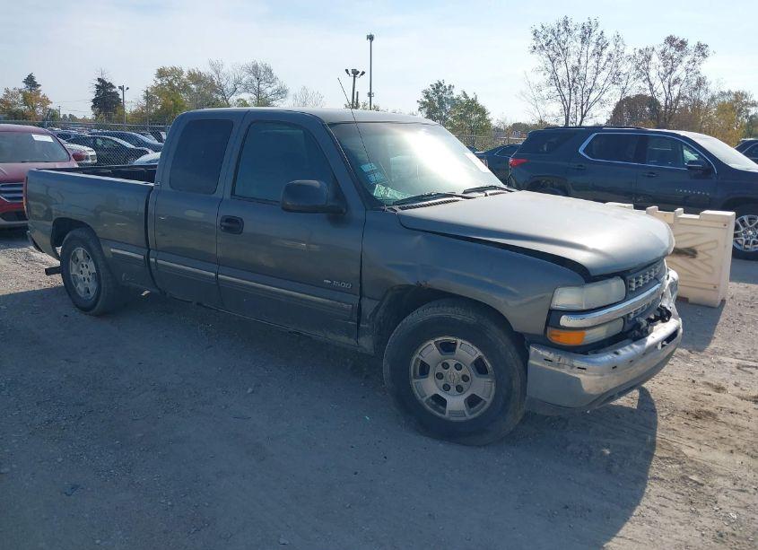2001 Chevrolet Silverado 1500 LS (VIN 2GCEC19T411347918) main photo