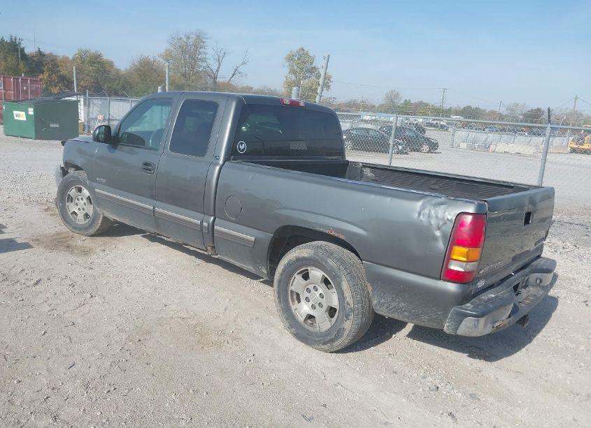 Photo 3 of 2001 Chevrolet Silverado 1500 LS (VIN 2GCEC19T411347918)