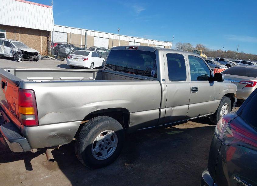Photo 13 of 2002 Chevrolet Silverado 1500 LS (VIN 2GCEC19T421140821)