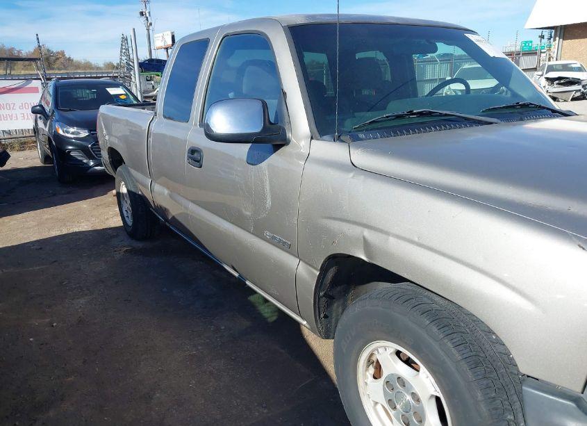 Photo 6 of 2002 Chevrolet Silverado 1500 LS (VIN 2GCEC19T421140821)