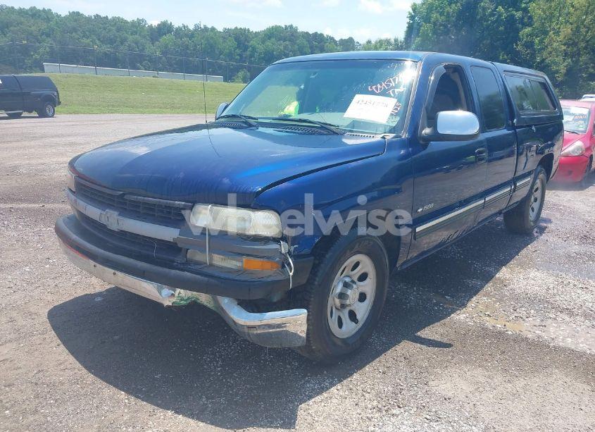 Photo 2 of 2002 Chevrolet Silverado 1500 LS (VIN 2GCEC19T421315911)