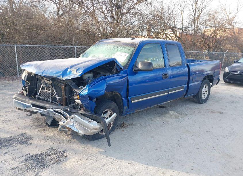 Photo 2 of 2003 Chevrolet Silverado 1500 LT (VIN 2GCEC19T431130873)