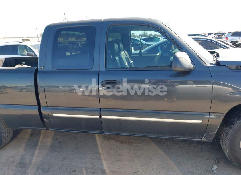 Photo 13 of 2003 Chevrolet Silverado 1500 LT (VIN 2GCEC19T431177613)