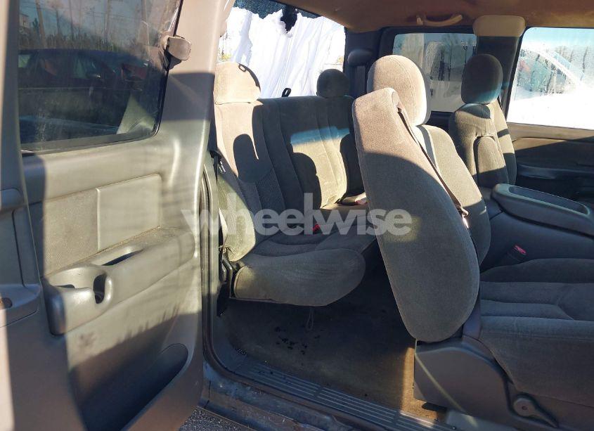 Photo 8 of 2003 Chevrolet Silverado 1500 LS (VIN 2GCEC19T431408042)