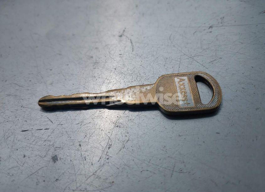 Photo 11 of 2004 Chevrolet Silverado 1500 LS (VIN 2GCEC19T441157394)