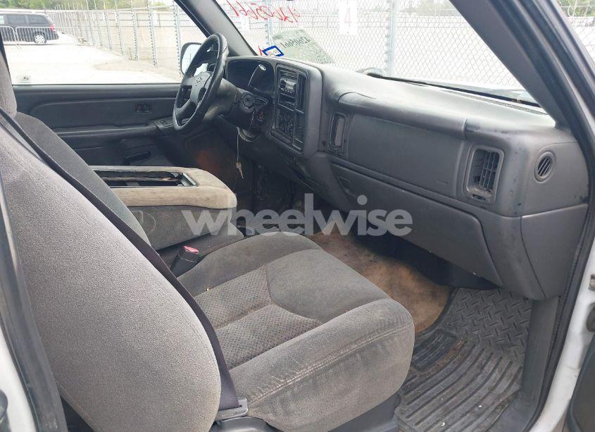 Photo 5 of 2004 Chevrolet Silverado 1500 LS (VIN 2GCEC19T441157394)