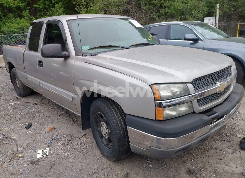 2004 Chevrolet Silverado 1500 LS (VIN 2GCEC19T441176768) main photo