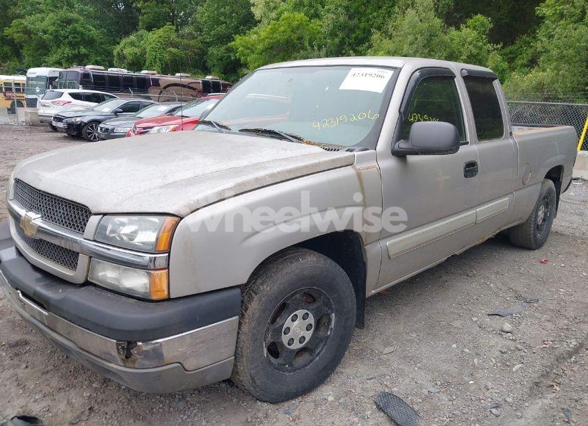 Photo 2 of 2004 Chevrolet Silverado 1500 LS (VIN 2GCEC19T441176768)