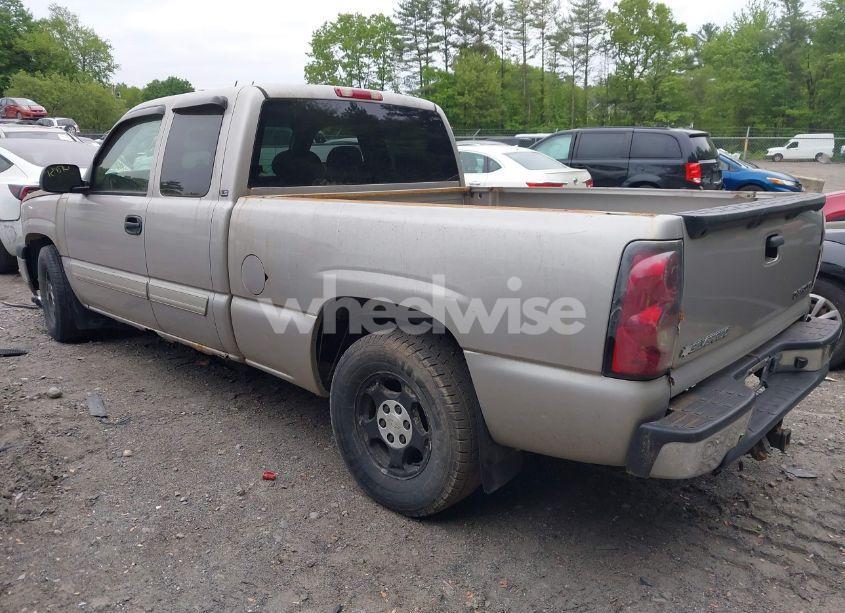 Photo 3 of 2004 Chevrolet Silverado 1500 LS (VIN 2GCEC19T441176768)