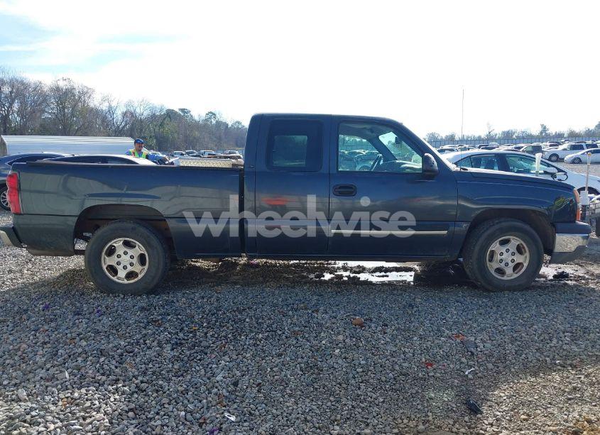 Photo 13 of 2004 Chevrolet Silverado 1500 LS (VIN 2GCEC19T441204973)