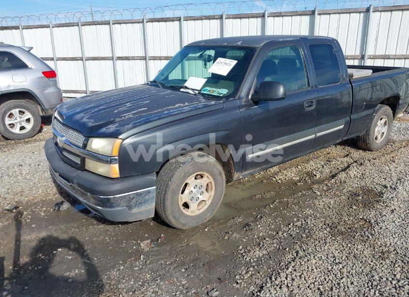 Photo 2 of 2004 Chevrolet Silverado 1500 LS (VIN 2GCEC19T441204973)
