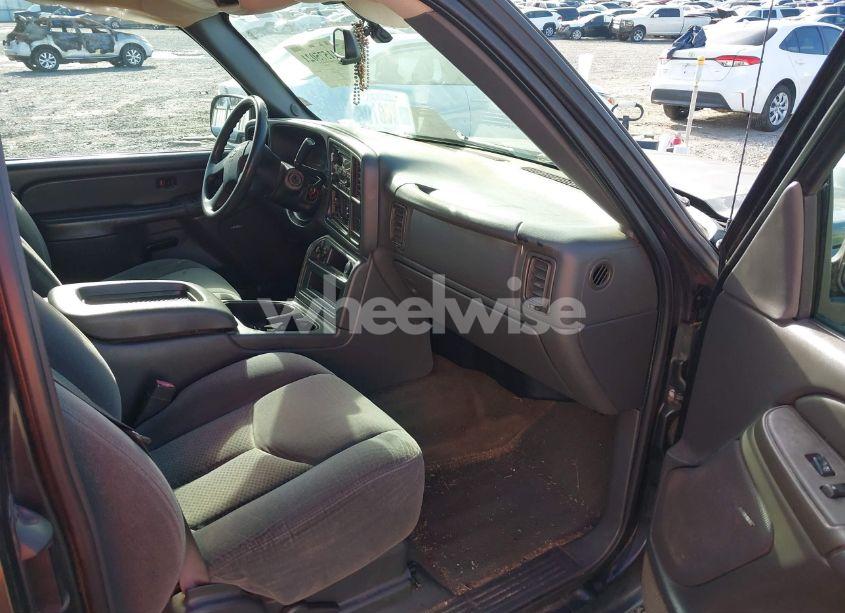 Photo 5 of 2004 Chevrolet Silverado 1500 LS (VIN 2GCEC19T441204973)