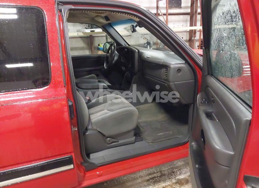 Photo 5 of 2004 Chevrolet Silverado 1500 LS (VIN 2GCEC19T441297607)