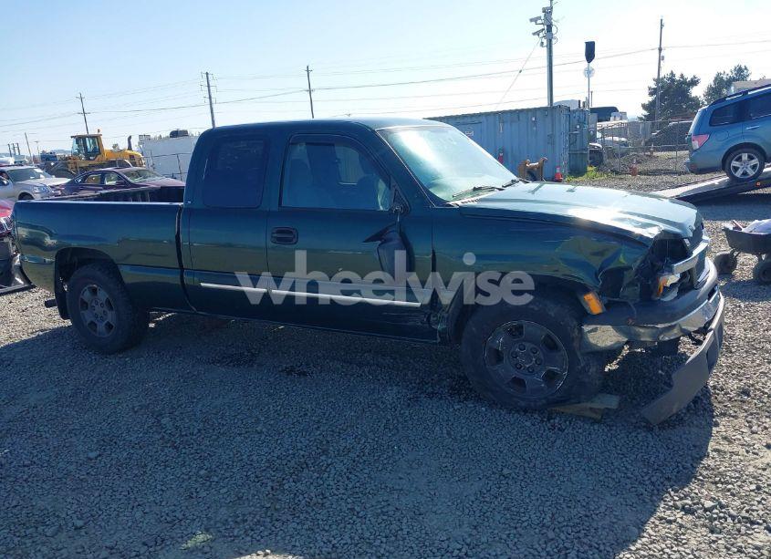 2004 Chevrolet Silverado 1500 LS (VIN 2GCEC19T441315295) main photo