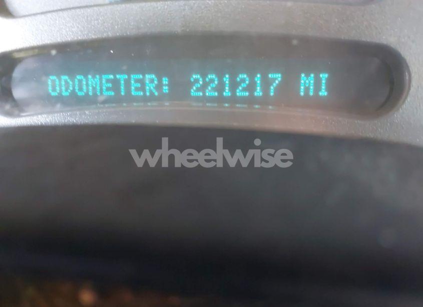 Photo 15 of 2004 Chevrolet Silverado 1500 LS (VIN 2GCEC19T441315295)