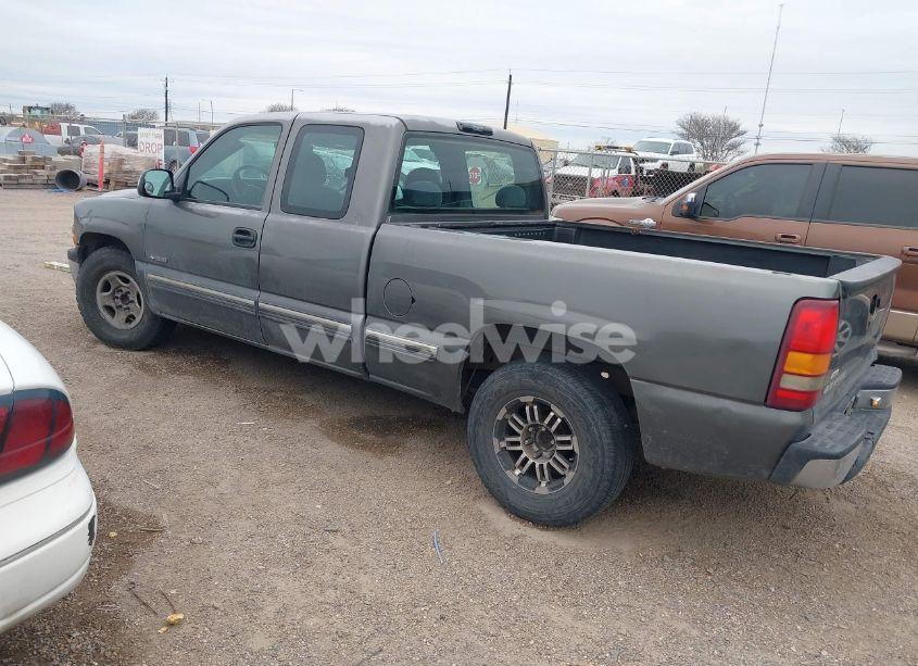 Photo 3 of 1999 Chevrolet Silverado 1500 LS (VIN 2GCEC19T4X1147954)
