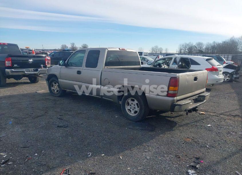 Photo 3 of 2000 Chevrolet Silverado 1500 LS (VIN 2GCEC19T4Y1217633)