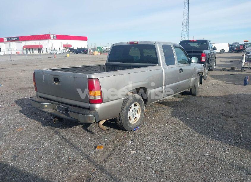 Photo 4 of 2000 Chevrolet Silverado 1500 LS (VIN 2GCEC19T4Y1217633)