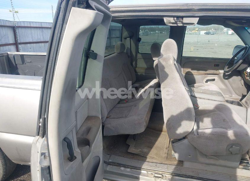 Photo 8 of 2000 Chevrolet Silverado 1500 LS (VIN 2GCEC19T4Y1217633)