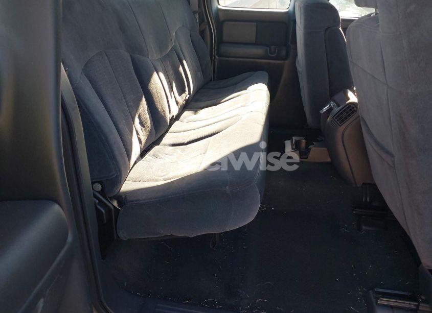 Photo 8 of 2001 Chevrolet Silverado 1500 LS (VIN 2GCEC19T511277815)