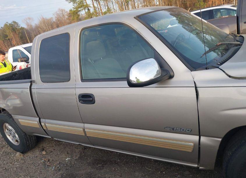 Photo 13 of 2002 Chevrolet Silverado 1500 LS (VIN 2GCEC19T521325556)