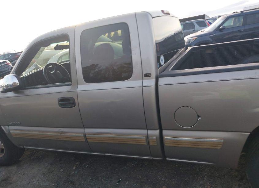 Photo 14 of 2002 Chevrolet Silverado 1500 LS (VIN 2GCEC19T521325556)